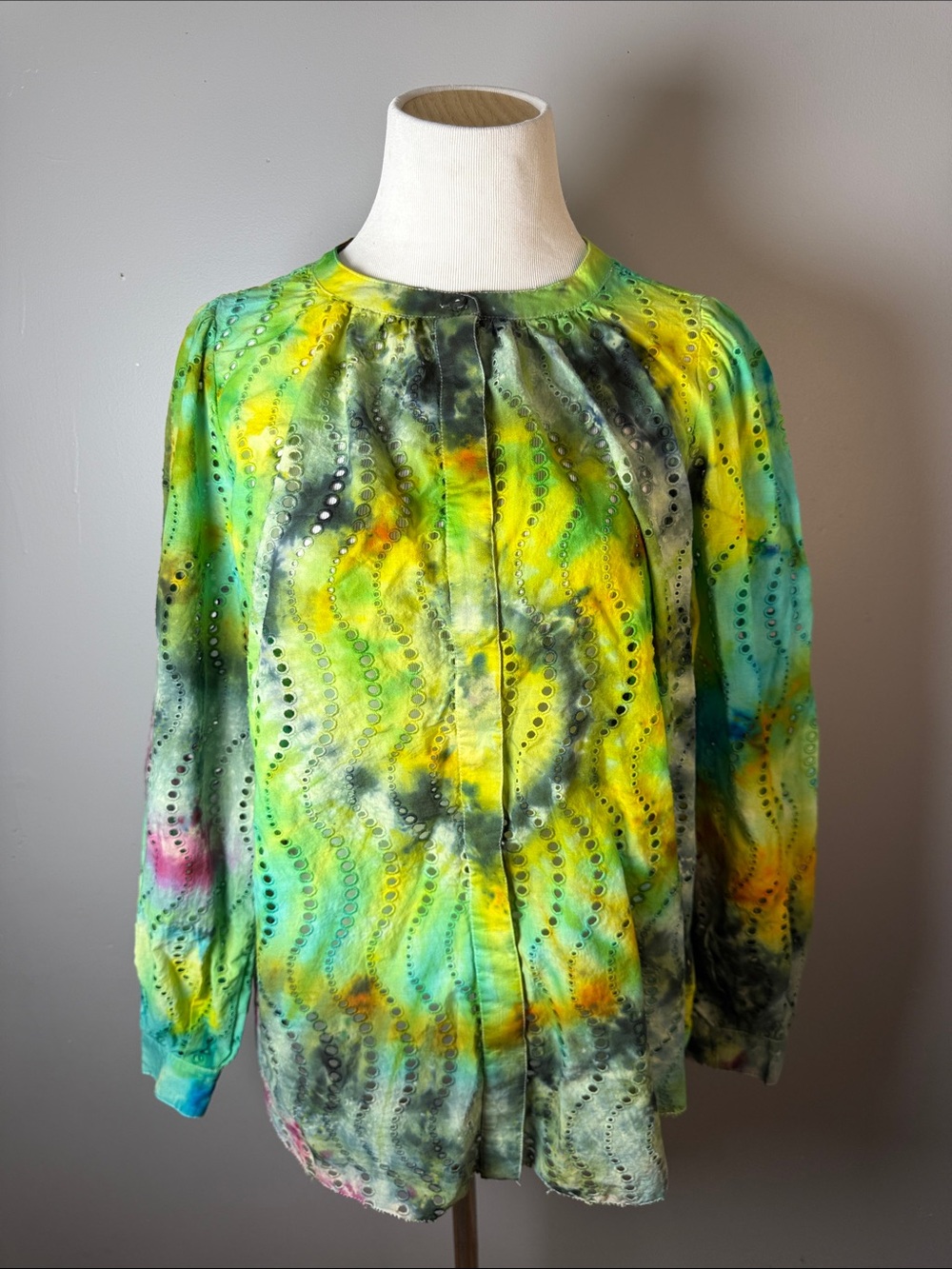 Women’s Tie-Dye Eyelet Blouse - Green Multi